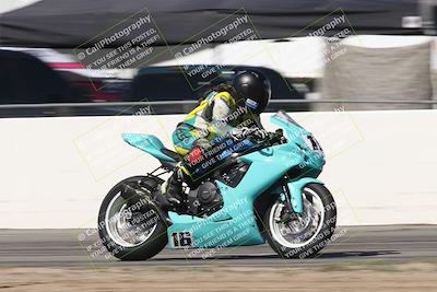 media/Oct-05-2025-CVMA (Sun) [[beeef4f201]]/Race 2-Supersport Middleweight/
